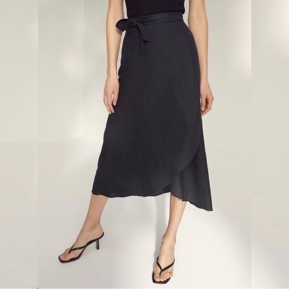 Aritzia Dresses & Skirts - Rare* Linen Aritiza Wilfred Eleta Wrap Skirt 
Sz M